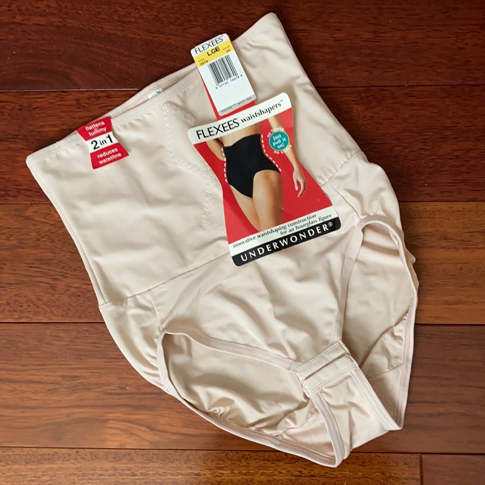 NWT Flexees Underwonder Waistshaper, size Large.